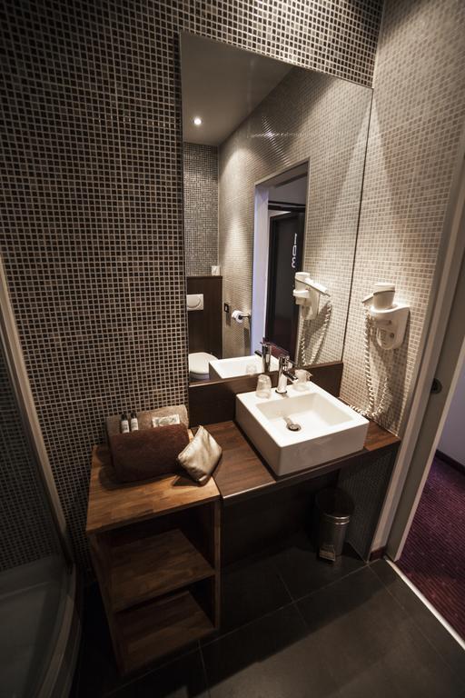 Hotel Kanai Лилль Экстерьер фото